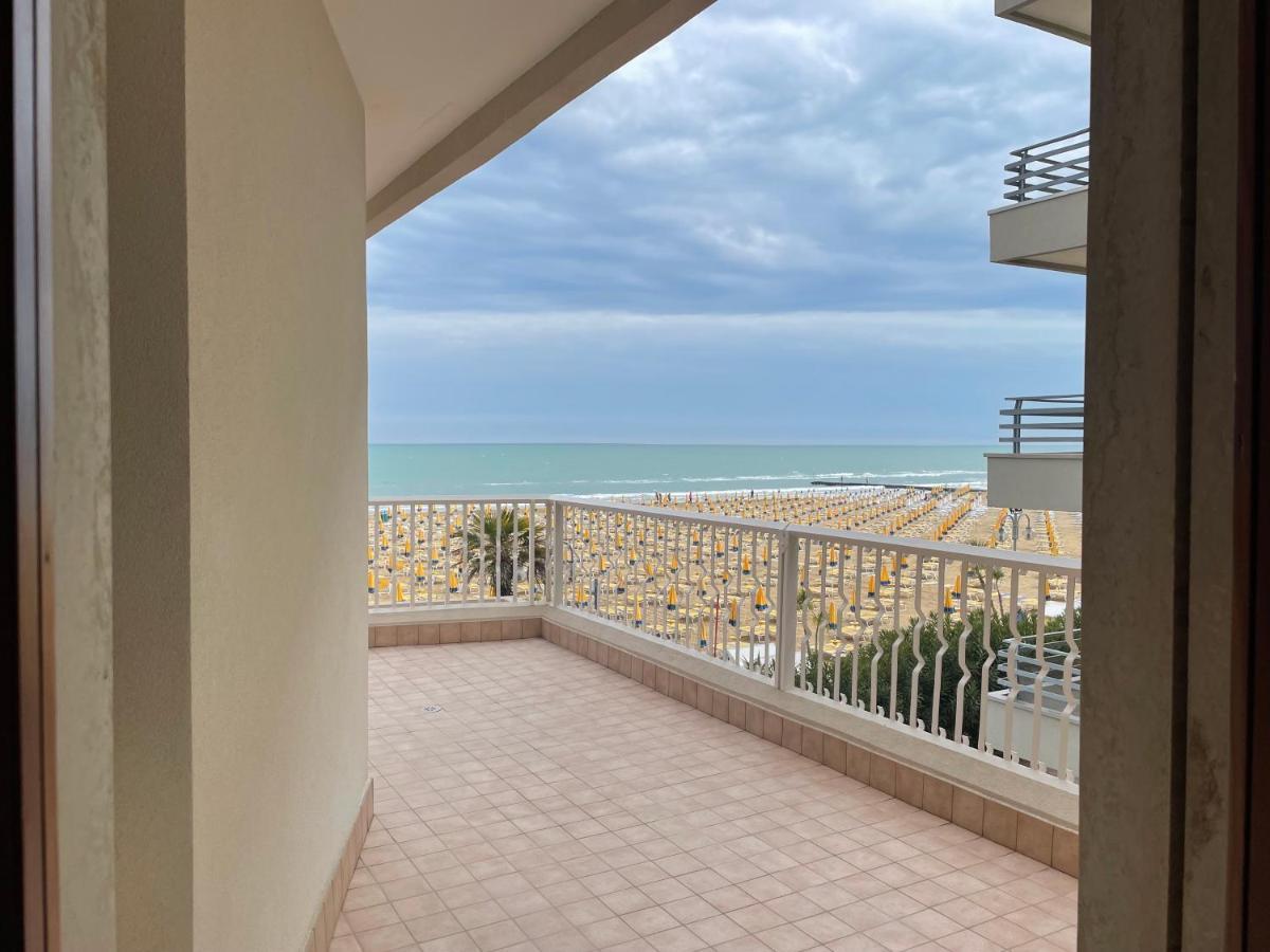 Fronte Mare-Residence Union 9 Lido di Jesolo Exterior photo