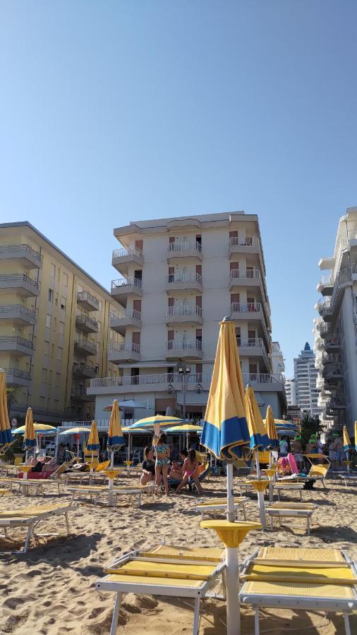 Fronte Mare-Residence Union 9 Lido di Jesolo Exterior photo